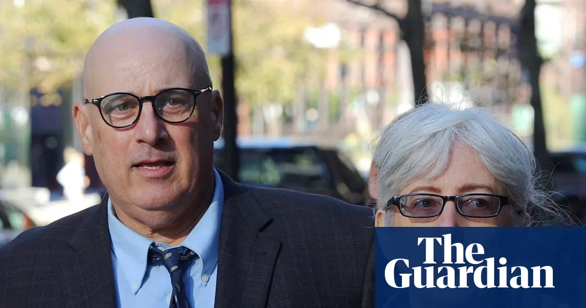 Ebay pays couple $56mn for its role in cockroach harassment campaign — sourced article banner